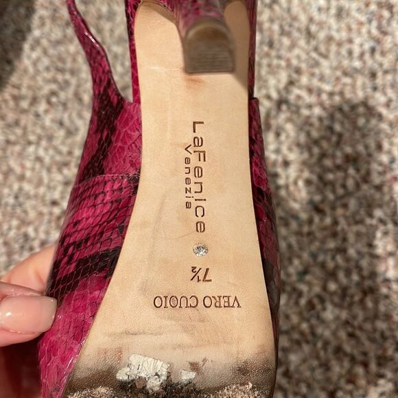 Vero Cuoio Hot Pink Snakeskin Heels - Picture 5 of 5